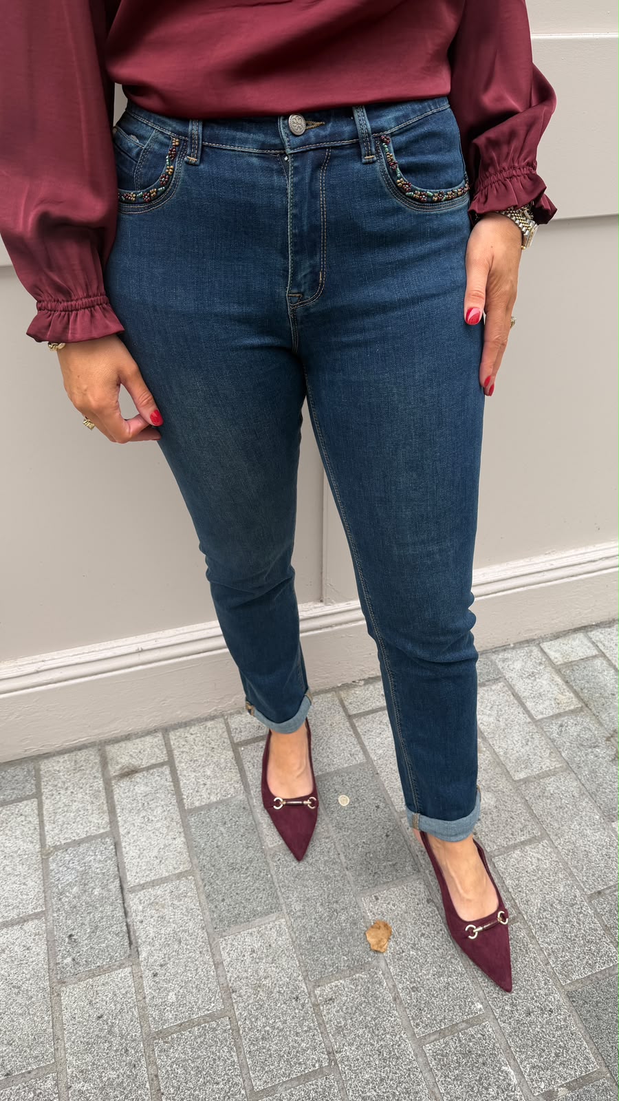 Kate Straight-Leg Jeans - Lily's Boutique