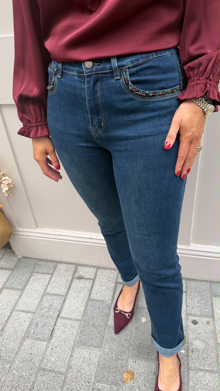 Kate Straight-Leg Jeans - Lily's Boutique