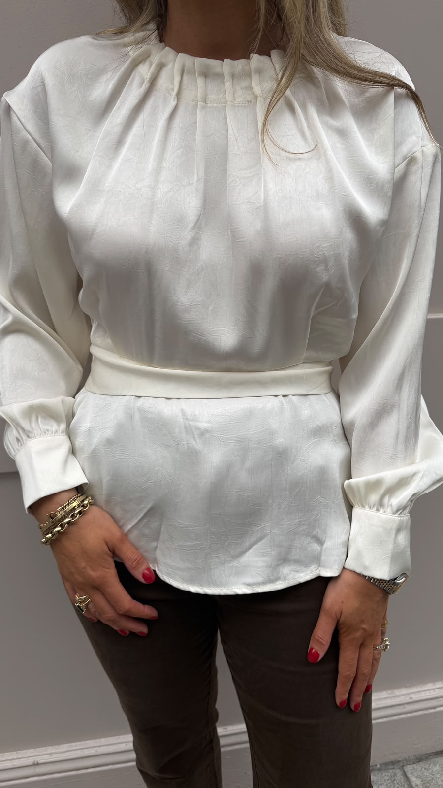 Edel Ivory Blouse - Lily's Boutique