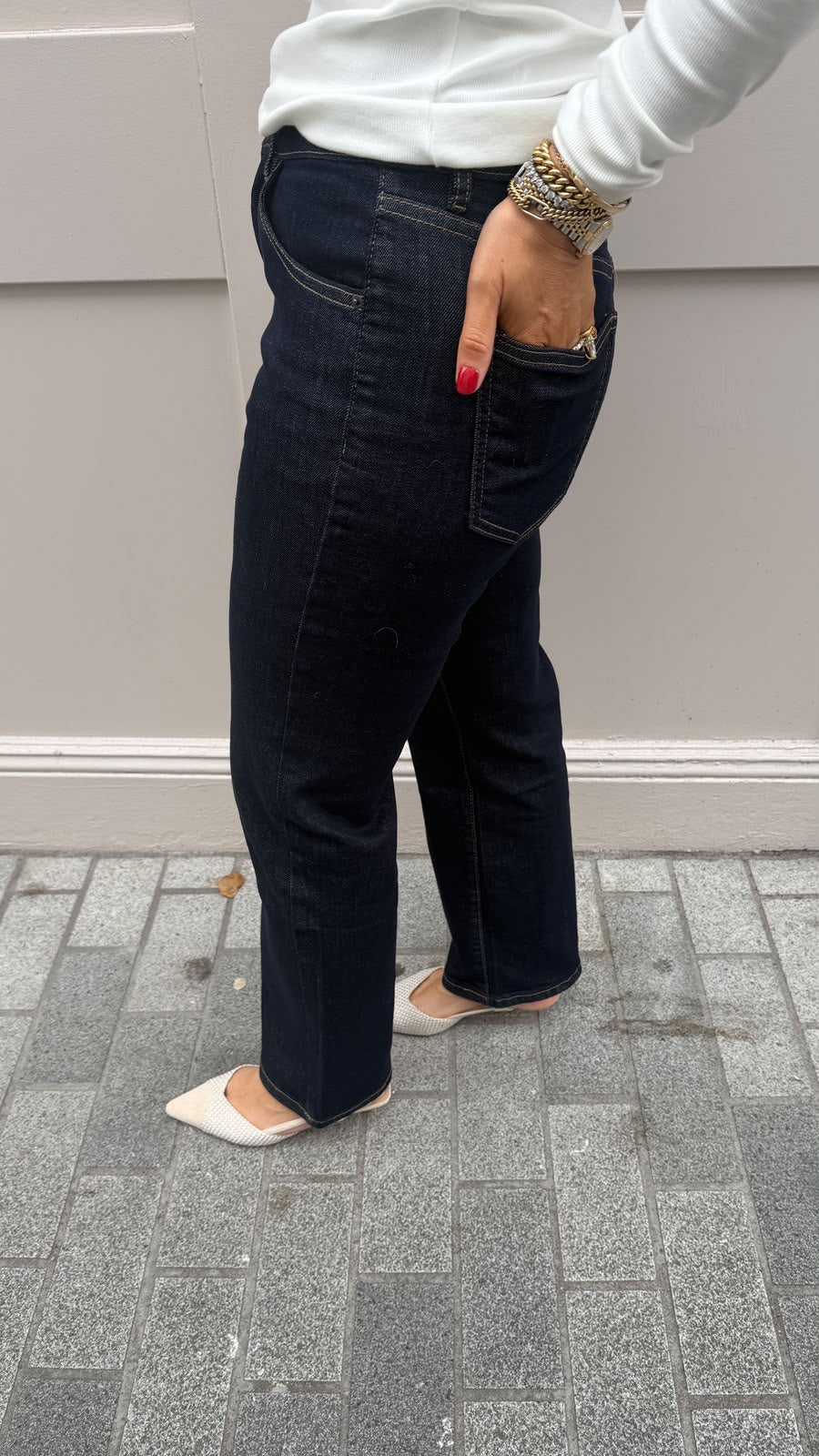 Marissa Straight-Leg Jeans - Lily's Boutique