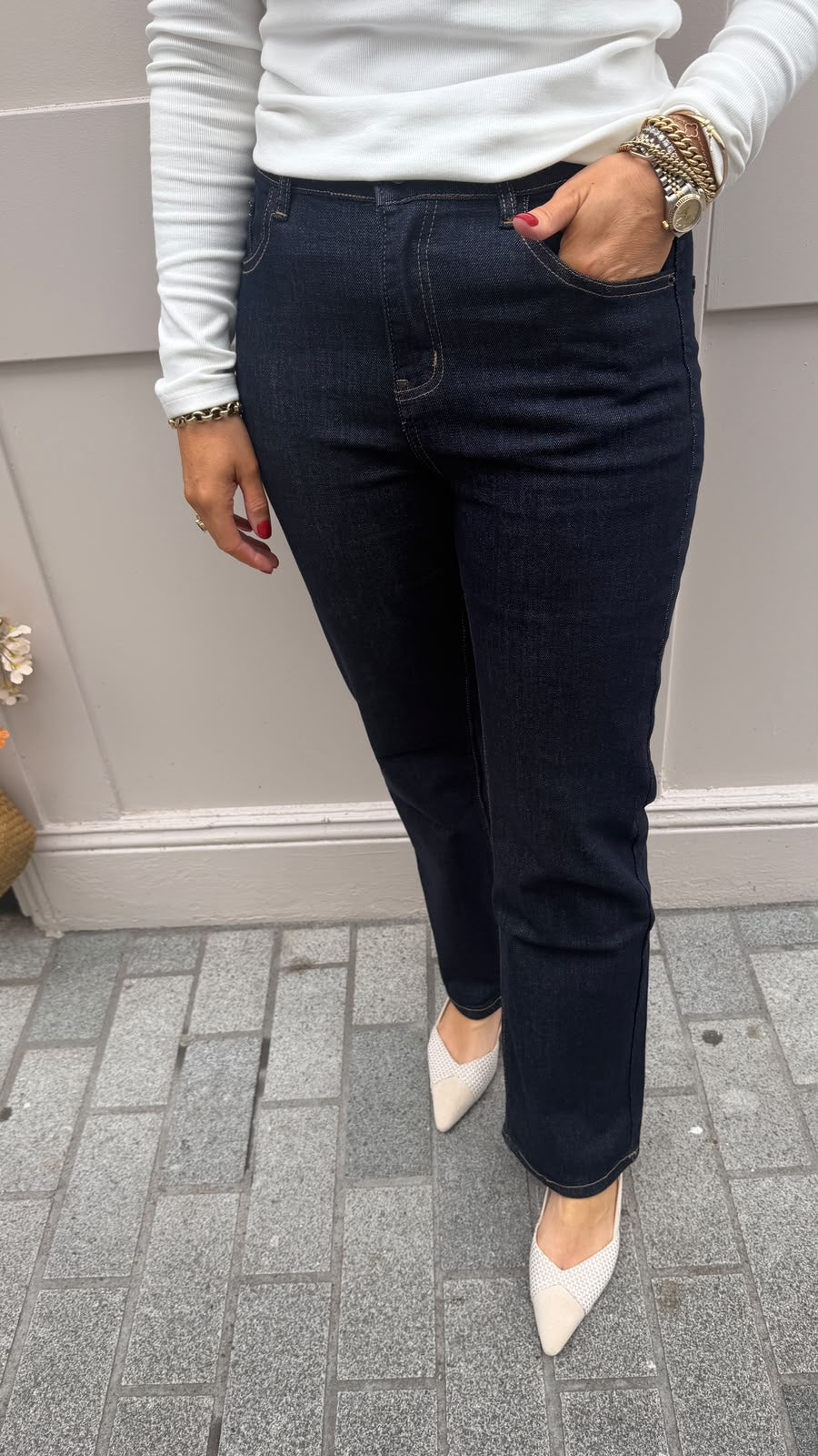 Marissa Straight-Leg Jeans - Lily's Boutique