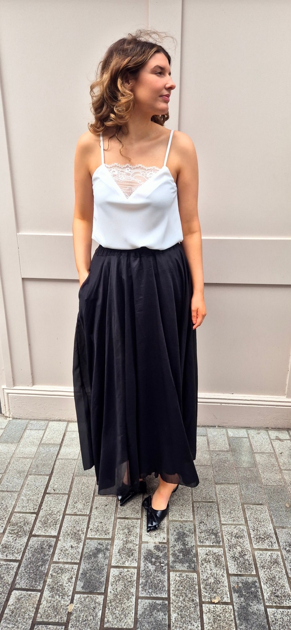 Olivia Cami White - Lily's Boutique